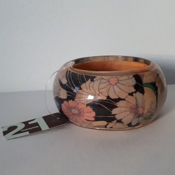 NWT Forever21 floral bangle - Picture 1 of 4